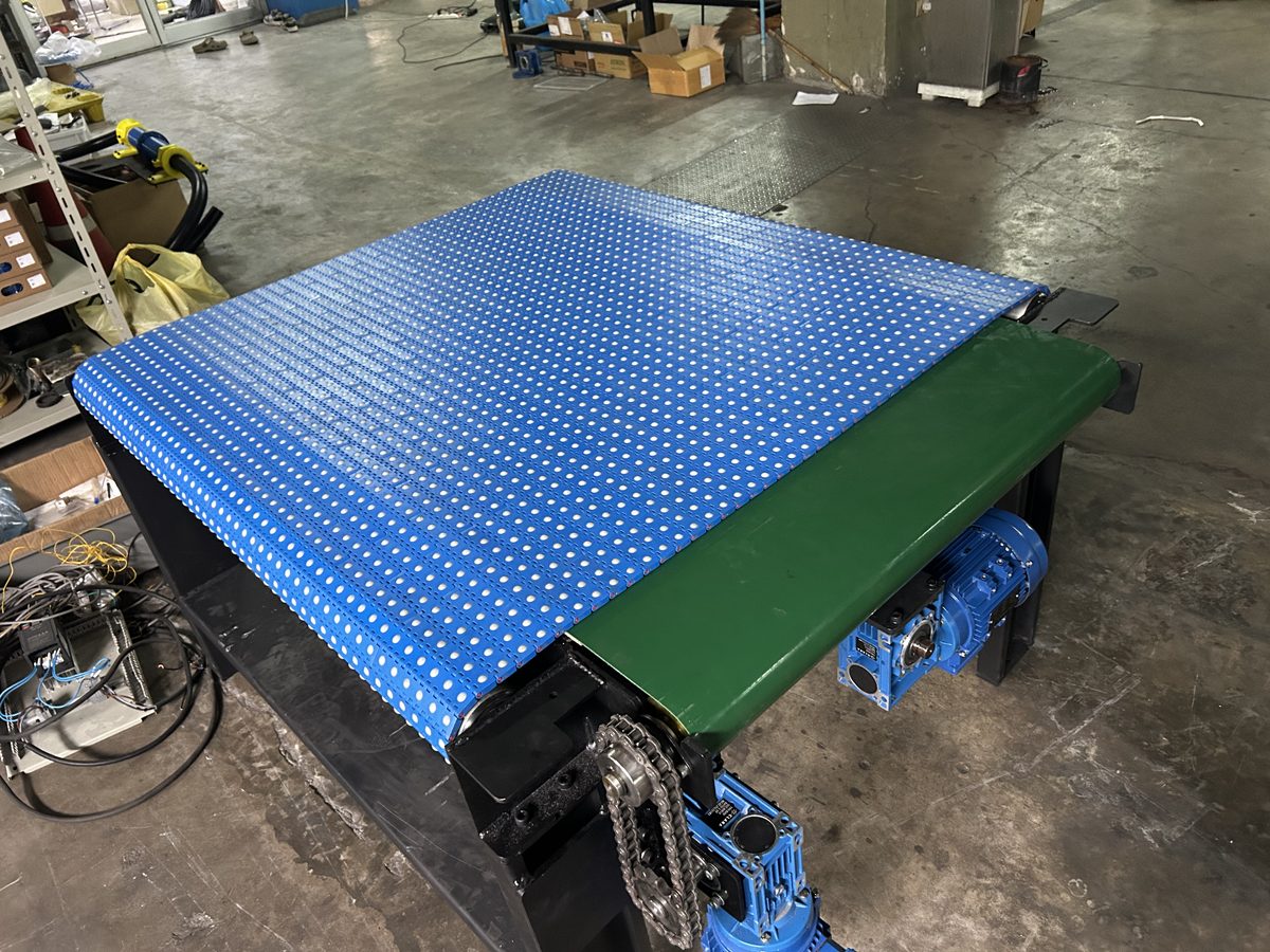 Roller Conveyor System photo 1